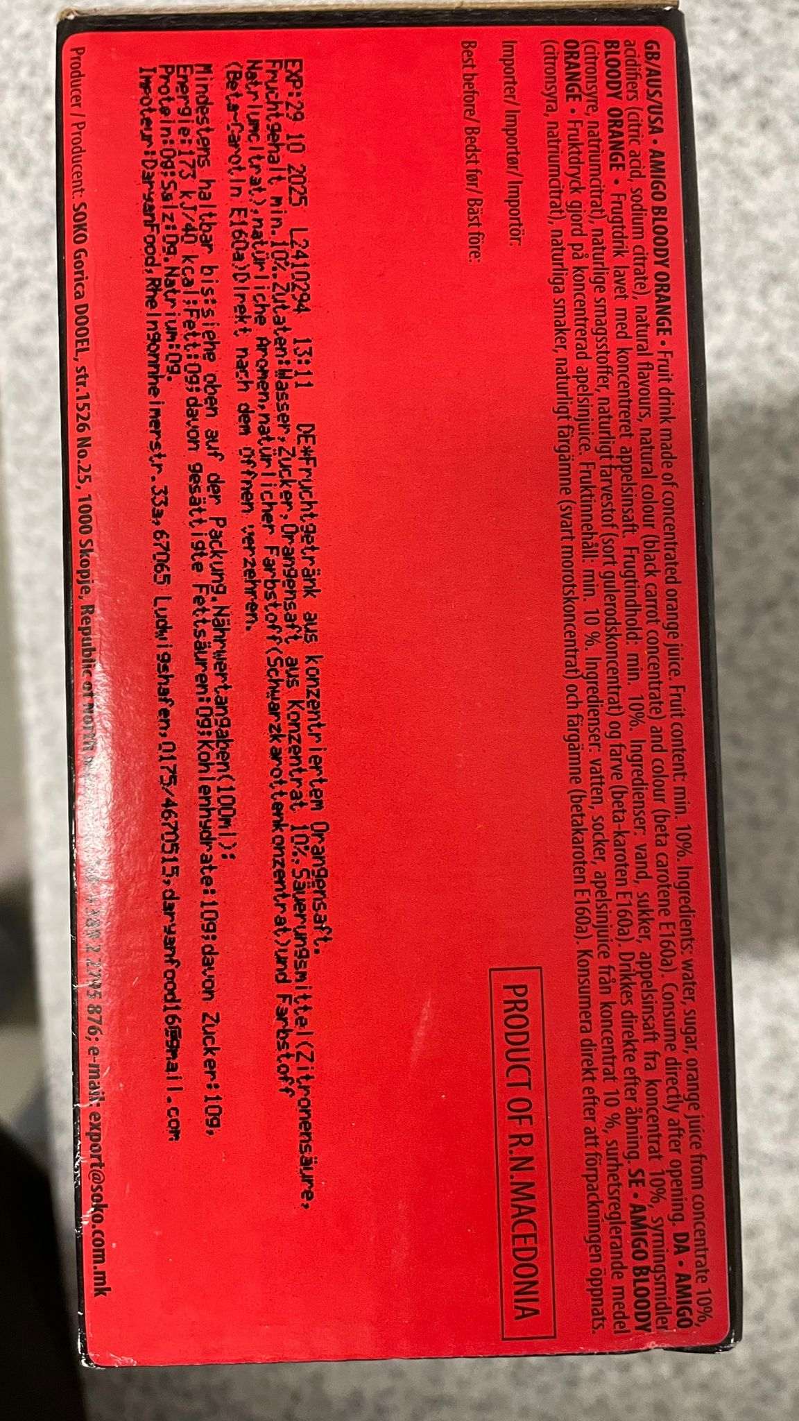 Amigo Bloody Orange 200ml Einweg Getränketrinkpäckchen mit Blutorangengeschmack Verpackungsdetails.