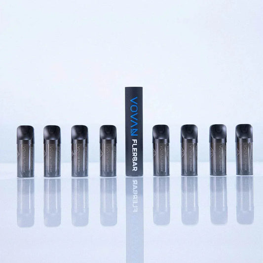 Flerbar Pods System display with refillable pods and sleek design.